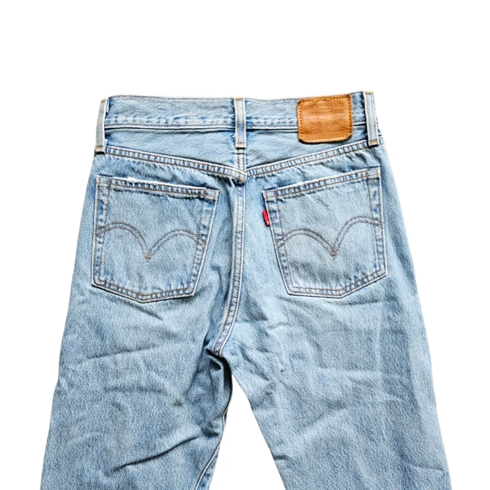 Levi's Classic Blue Straight Wedgie Straight Jeans Size 25 - Picture 3 of 7